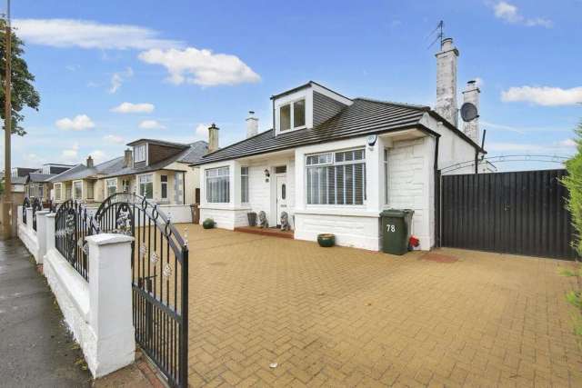 4 bedroom detached bungalow for sale