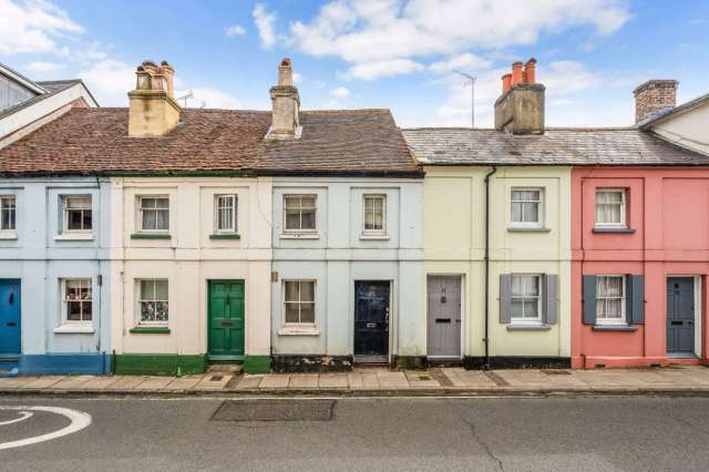 2 bedroom terraced house for sale