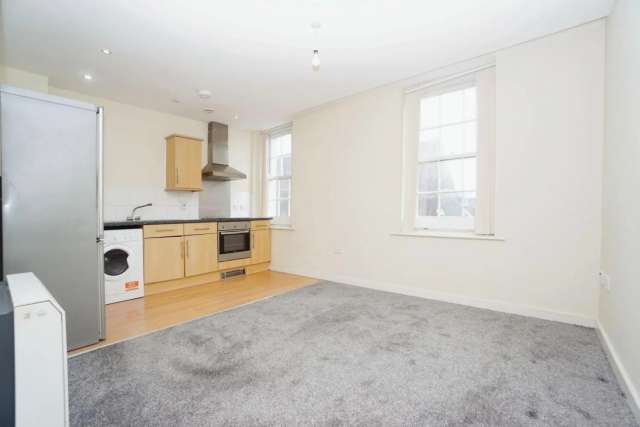 1 bedroom Flat
 For Sale