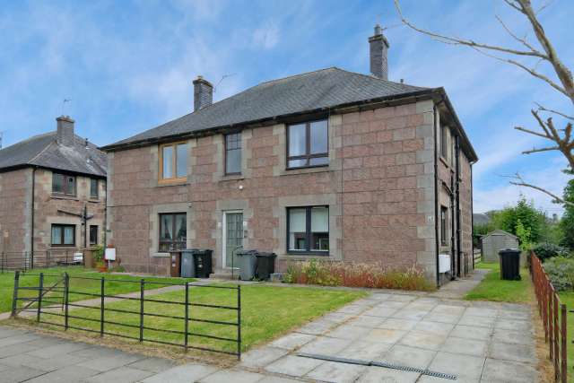 Flat For Sale in Aberdeen City, Scotland