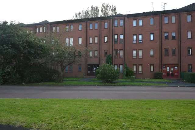 Flat to rent in Gladstone Street, St Georges Cross, Glasgow G4