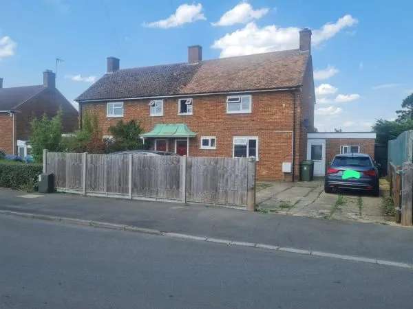 House For Rent in Langford, England