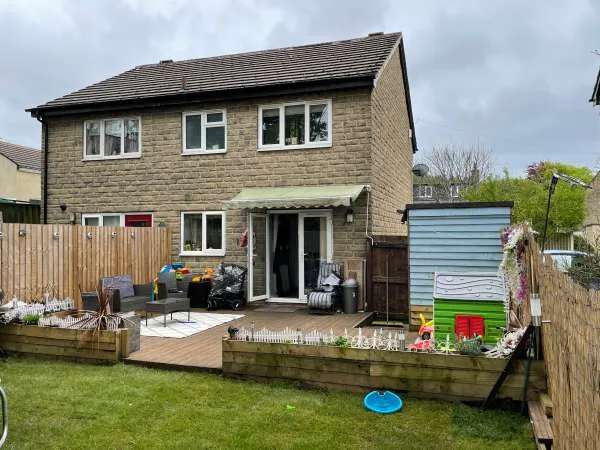 House For Rent in Bradford, England