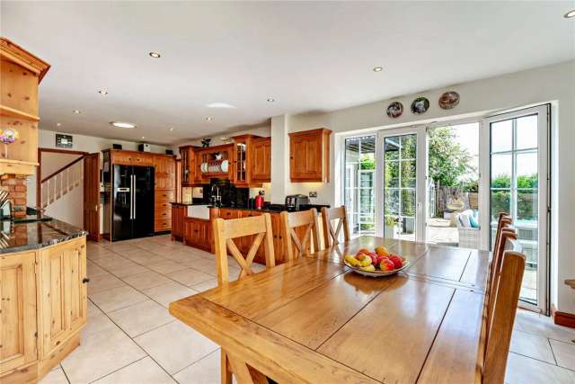 House For Sale in Chapel Brampton, England