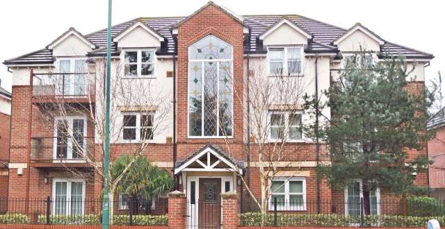 2 bedroom flat/apartment in Poole