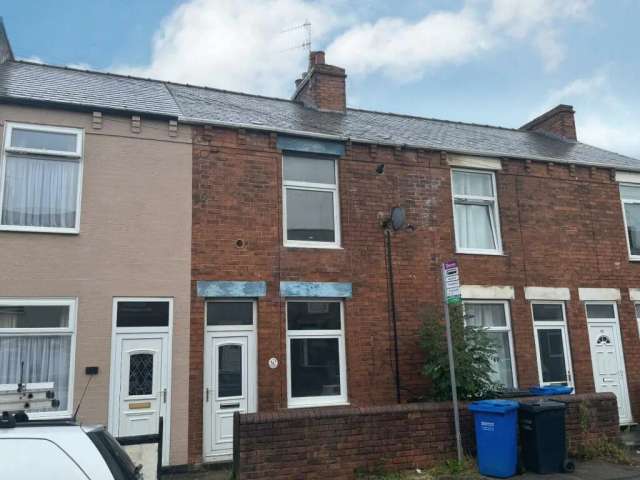 House For Rent in Chesterfield, England