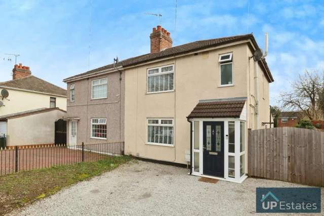 3 bedroom semi-detached house for sale