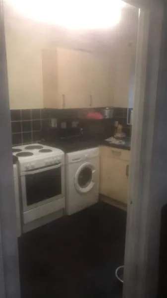 Flat For Rent in Newbury, England