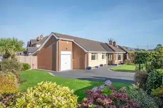 Bungalow For Sale in Bangor, Northern Ireland