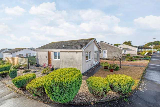 2 Bed Bungalow - Detached with 1 Reception Room