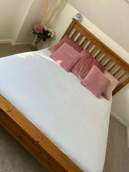 House For Rent in Wealden, England