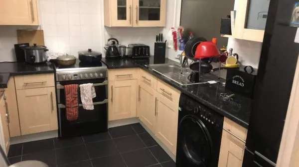 Flat For Rent in Surrey Heath, England