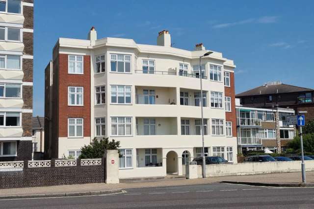 Apartment for sale with 3 bedrooms, Southsea, Hampshire