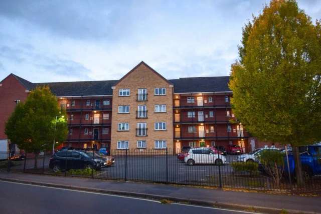 Apartment For Rent in Derby, England