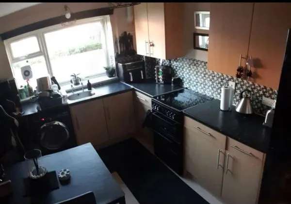 Flat For Rent in Rushmoor, England