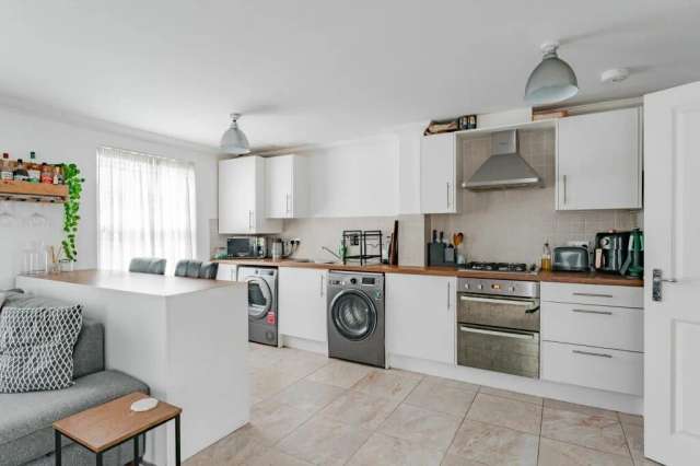 2 Bedroom Investment Apartment in Northampton