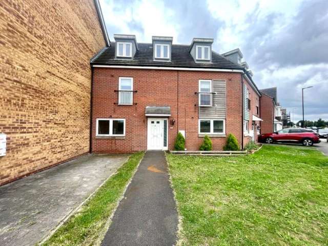 5 Bedroom Semi-Detached Property with Investment Potential