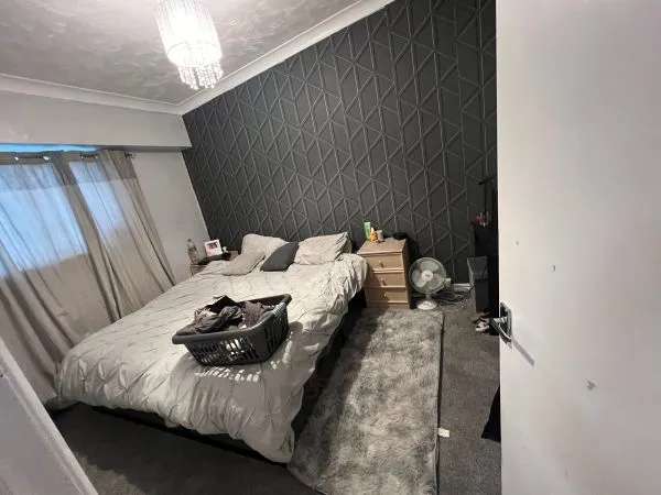 Flat For Rent in Corby, England