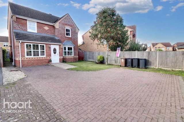 3 bedroom detached house for sale