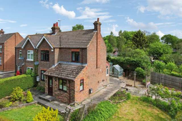 House for sale with 3 bedrooms, Church Road, Studham