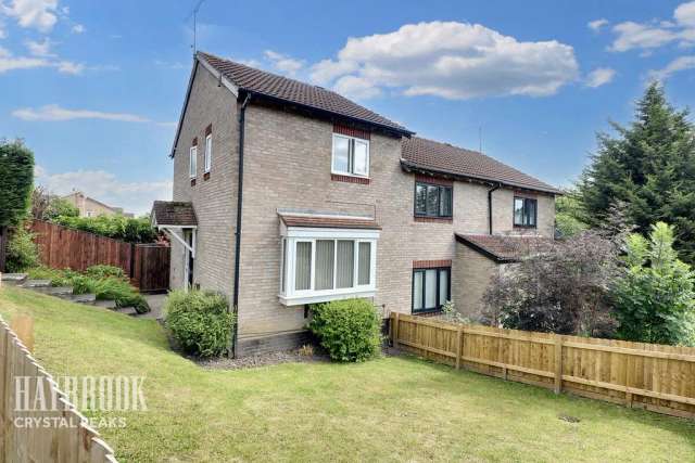 2 bedroom semi-detached house for sale