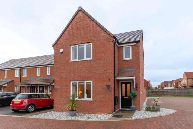 3 bedroom detached house for sale