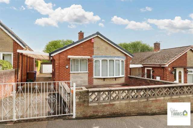 2 Bedroom Bungalow in Fairhaven Grove, Birches Head