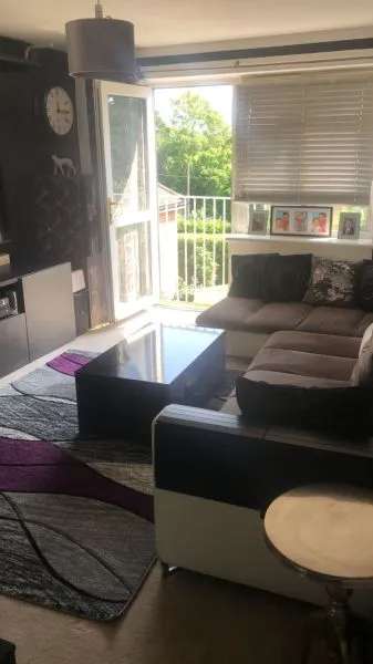 Flat For Rent in Test Valley, England