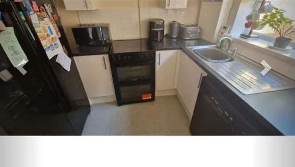 House For Rent in Guildford, England