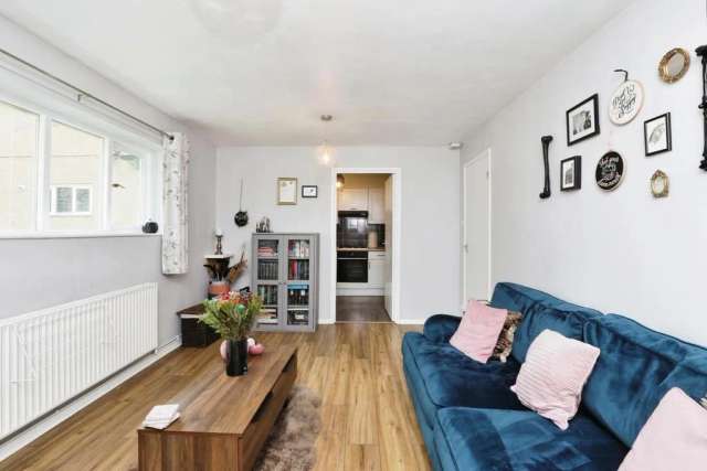 1 bedroom flat for sale