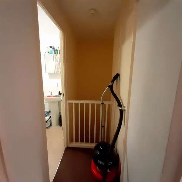 Flat For Rent in Rushmoor, England