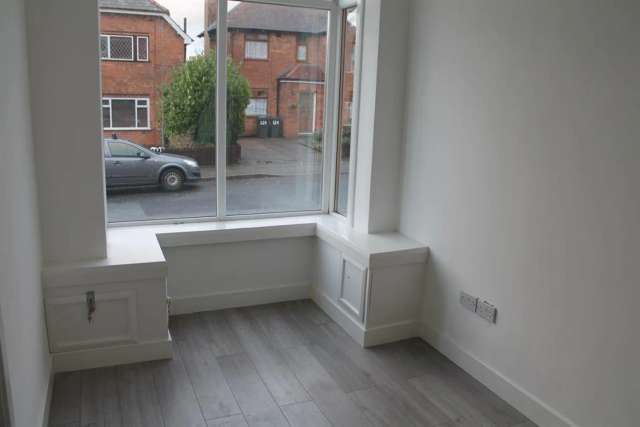 3 bedroom Terraced House
 For Sale