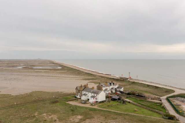 Apartment For Sale in Lewes, England