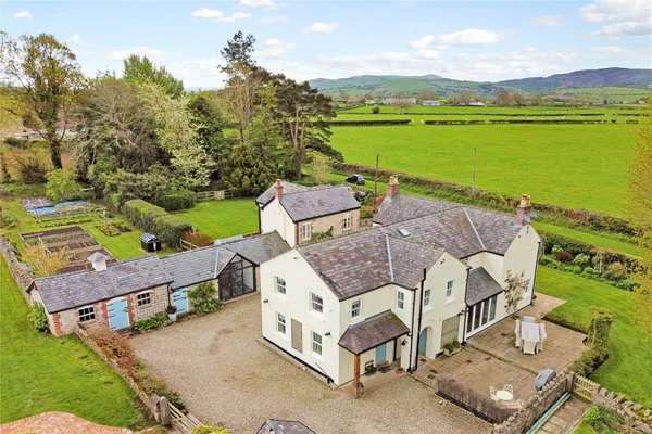 Mynydd Llan, Babell, Holywell, Flintshire, CH8 8QD | Property for sale | Savills