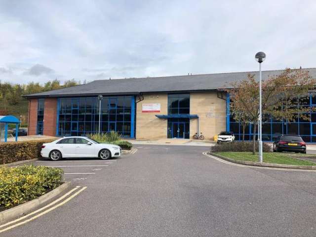 Modern Office Accommodation For Let - Easy Access to M1 Motorway