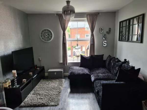 Flat For Rent in Dacorum, England