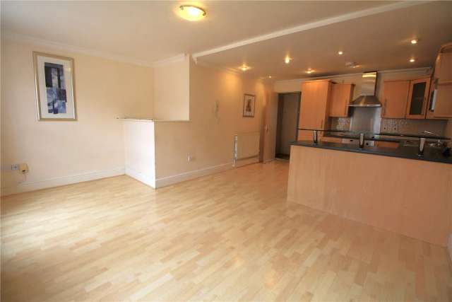 2 bedroom flat/apartment in Cheltenham