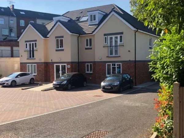 Flat For Rent in Redditch, England