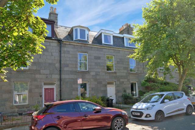 Flat For Sale in Aberdeen City, Scotland