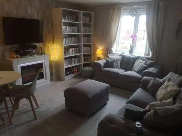 Flat For Rent in Ellesmere Port, England