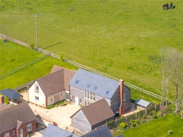 Detached House for sale with 5 bedrooms, East Kennett, Marlborough