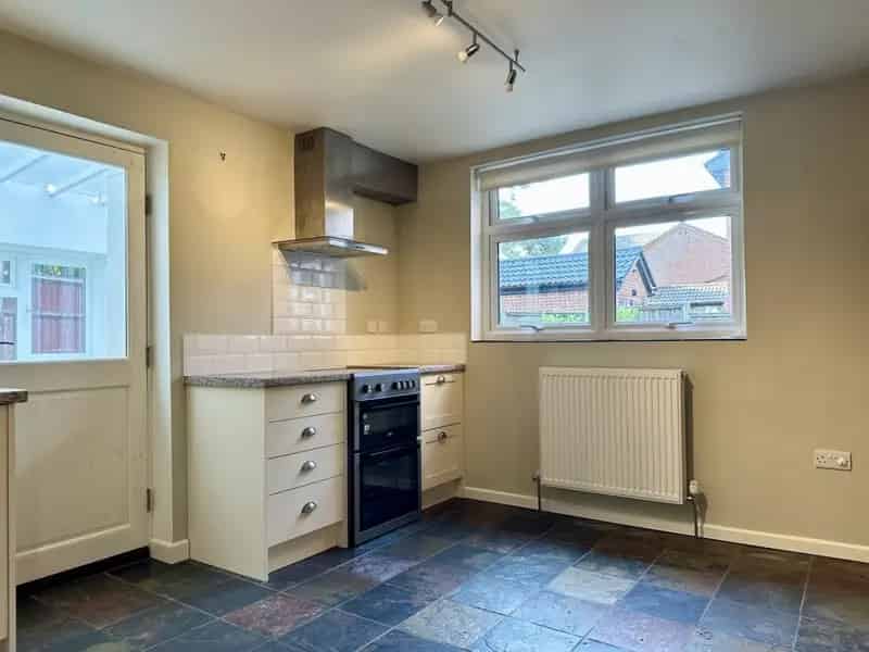 5 bedroom House
To Rent