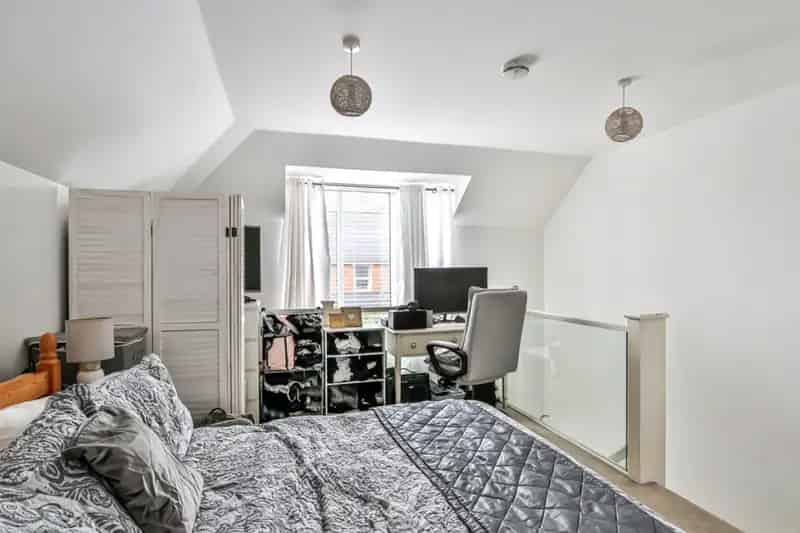 1 bedroom House
 For Sale