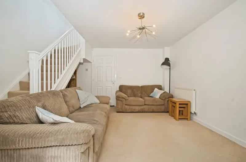 2 bedroom terraced house