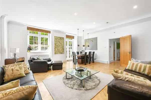 Rosebery Avenue, London, EC1R 4UJ | Property for sale | Savills