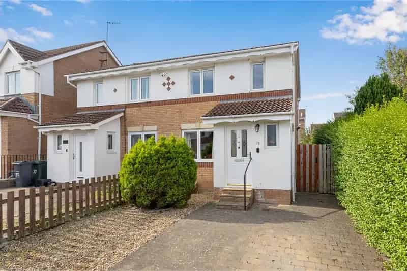 3 Bed House - Semi Detached with 2 Reception Rooms