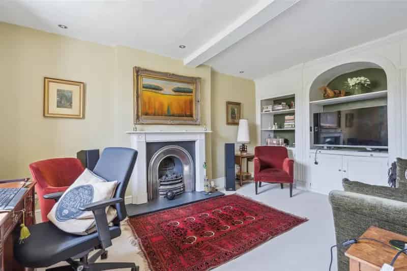 Detached House for sale with 6 bedrooms, High Street, Sherington