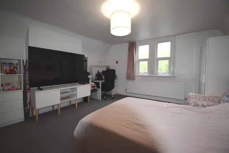 1 bedroom Flat
For Sale