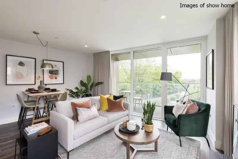 Flat For Sale , London, England