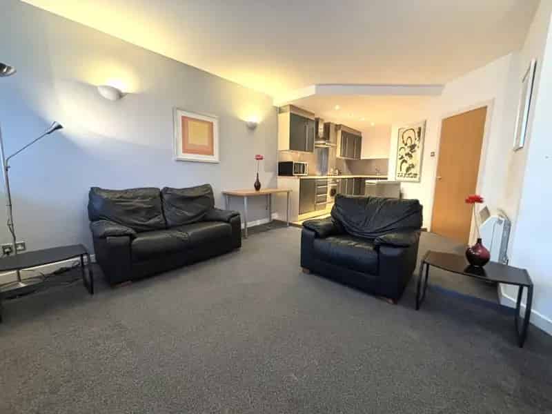 2 bedroom Flat
 To Rent